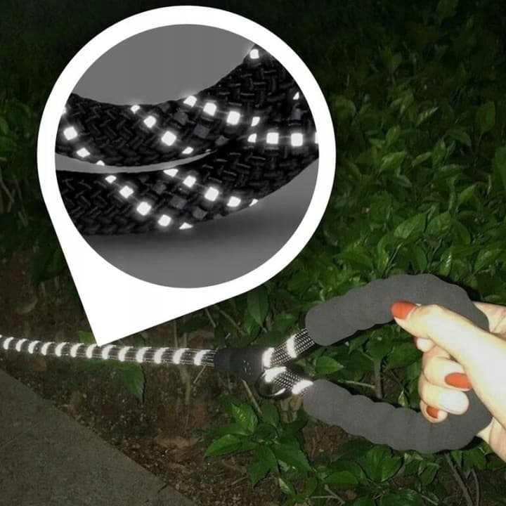 Smycz czarna odblaskowa dla psa